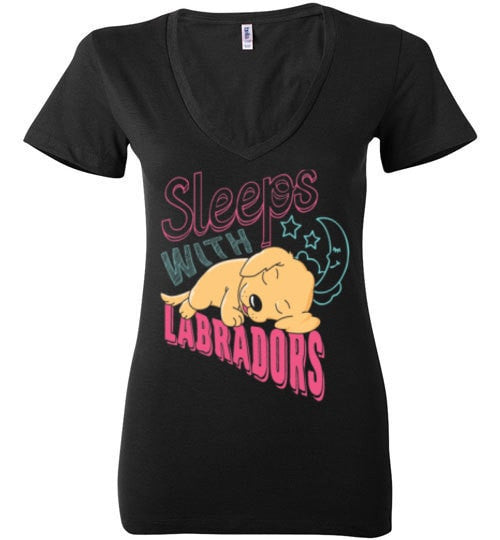 SLEEPS WITH LABRADORS