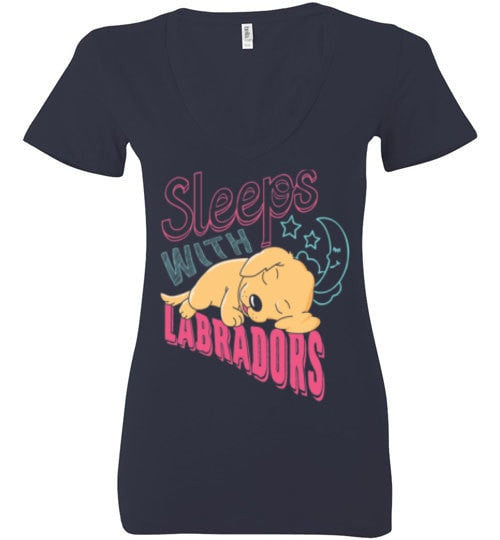 SLEEPS WITH LABRADORS